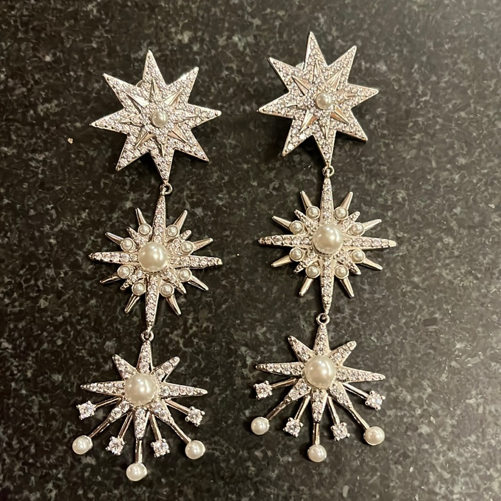 Untamed Petals Star Gazer Drops